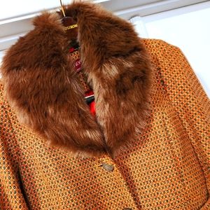 Vintage wool coat with fur collar size M